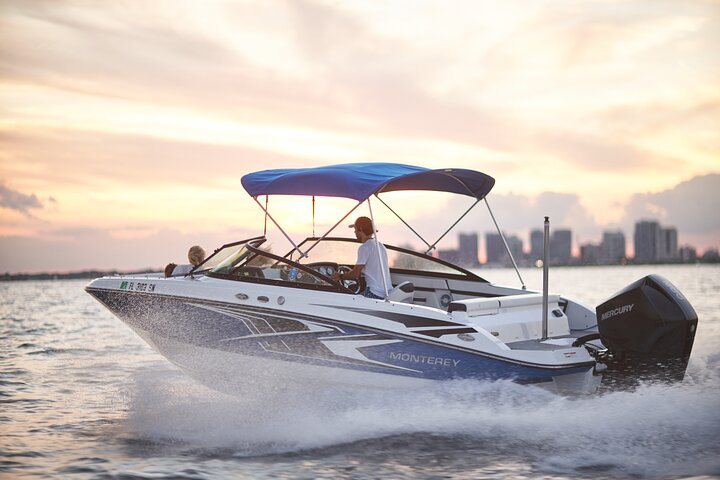 Balade privée en bateau à Miami : photo de l’offre Hellotickets