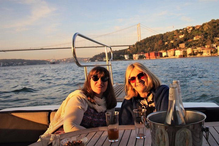 Croisière sur le Bosphore à Istanbul : photo de l’offre Hellotickets