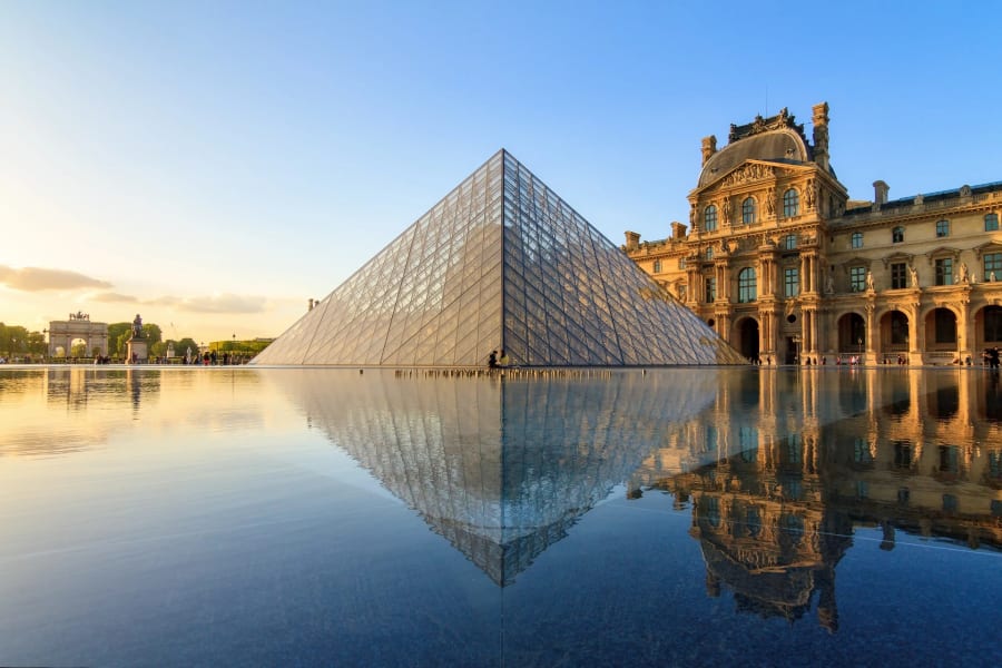 Excursion à Paris depuis Londres avec la tour Eiffel, Notre-Dame et le musée du Louvre : photo de l’offre Hellotickets
