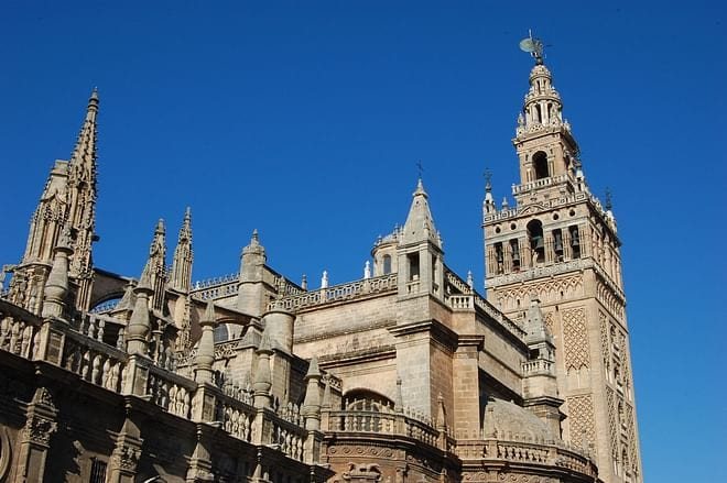 Avis Hellotickets Séville : Cathédrale, Alcázar et Giralda de Séville (visite guidée)